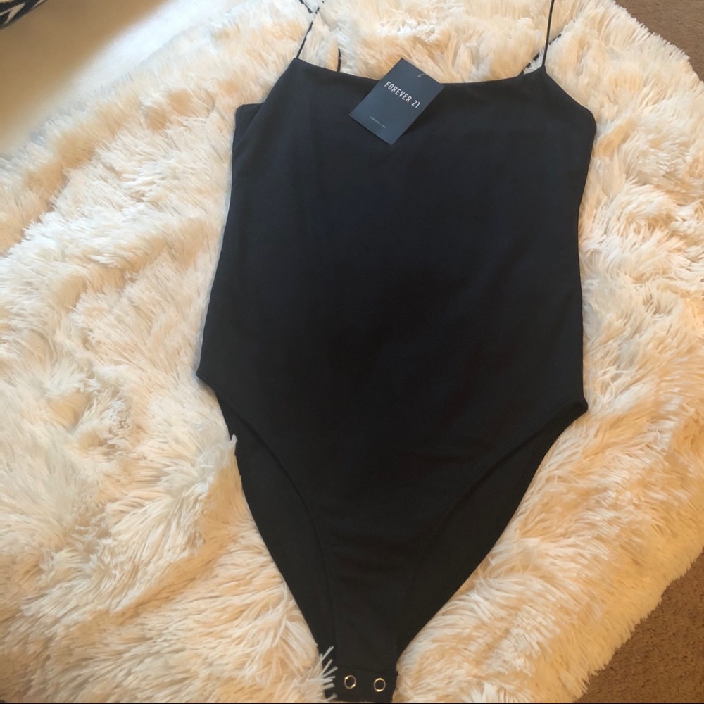 FOREVER 21 BODYSUIT SIZE SMALL NWT